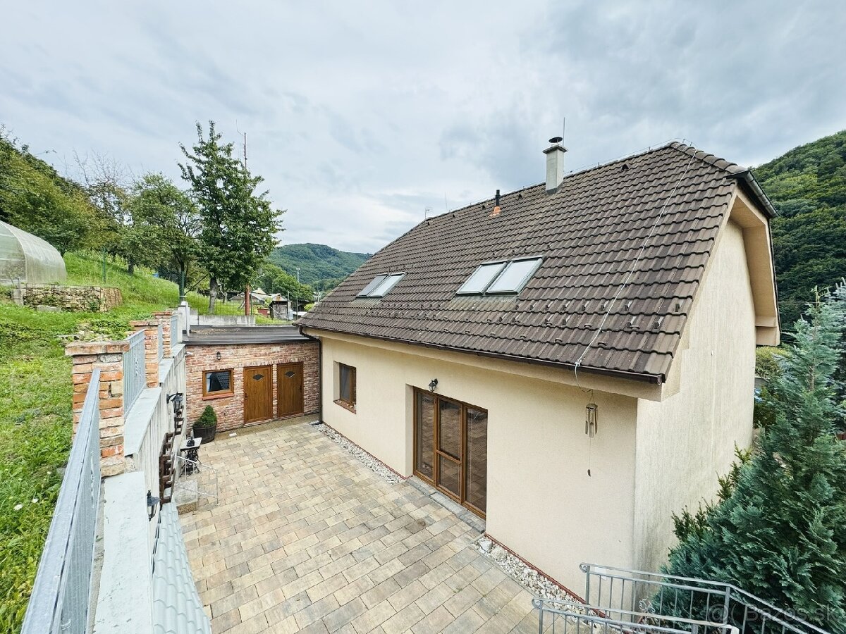 Na predaj 5i RD v obci Pernek. - 7