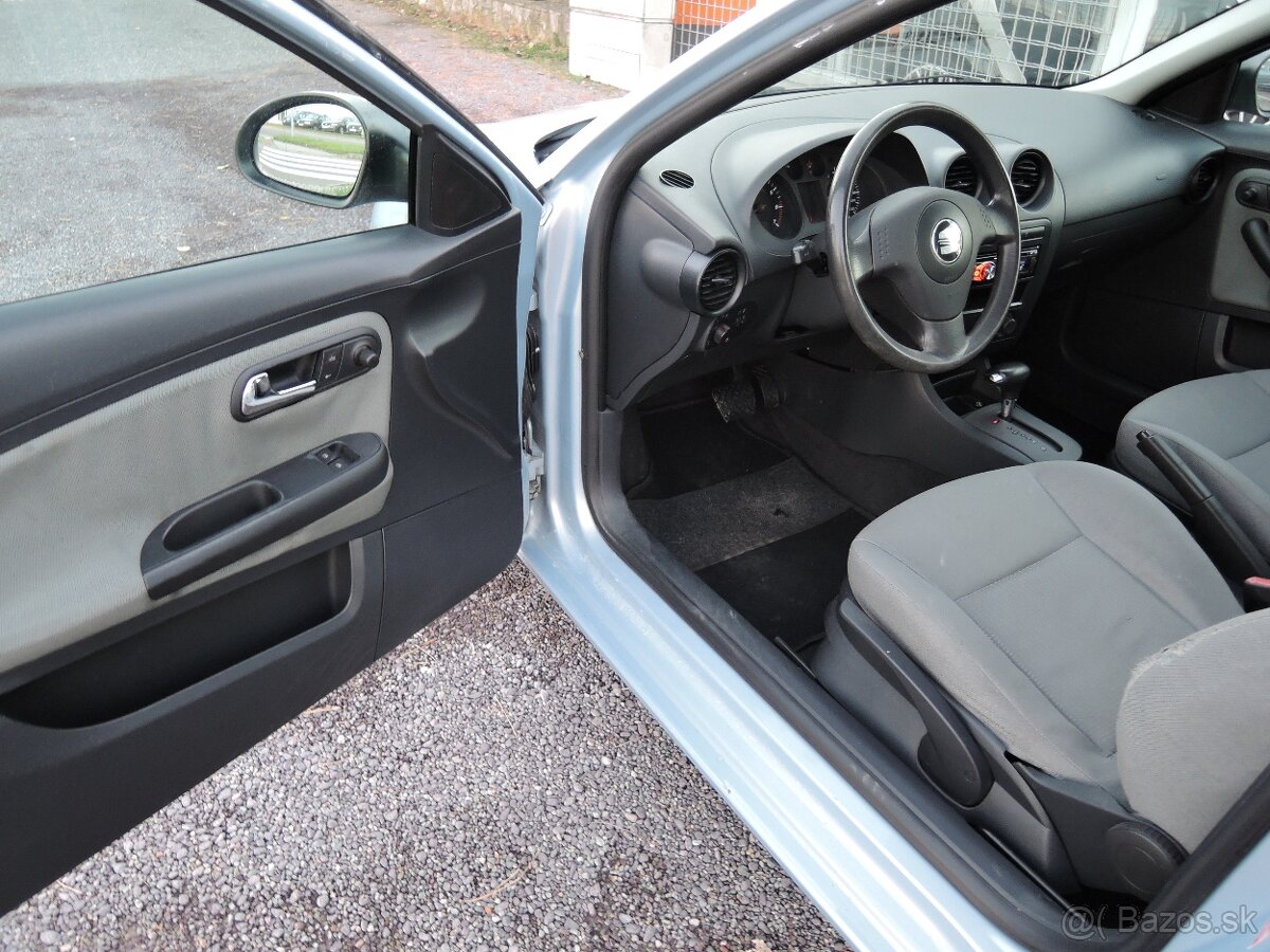 Seat Ibiza, 1,4i 16V Aut. Servis 107tkm 2003 - 7