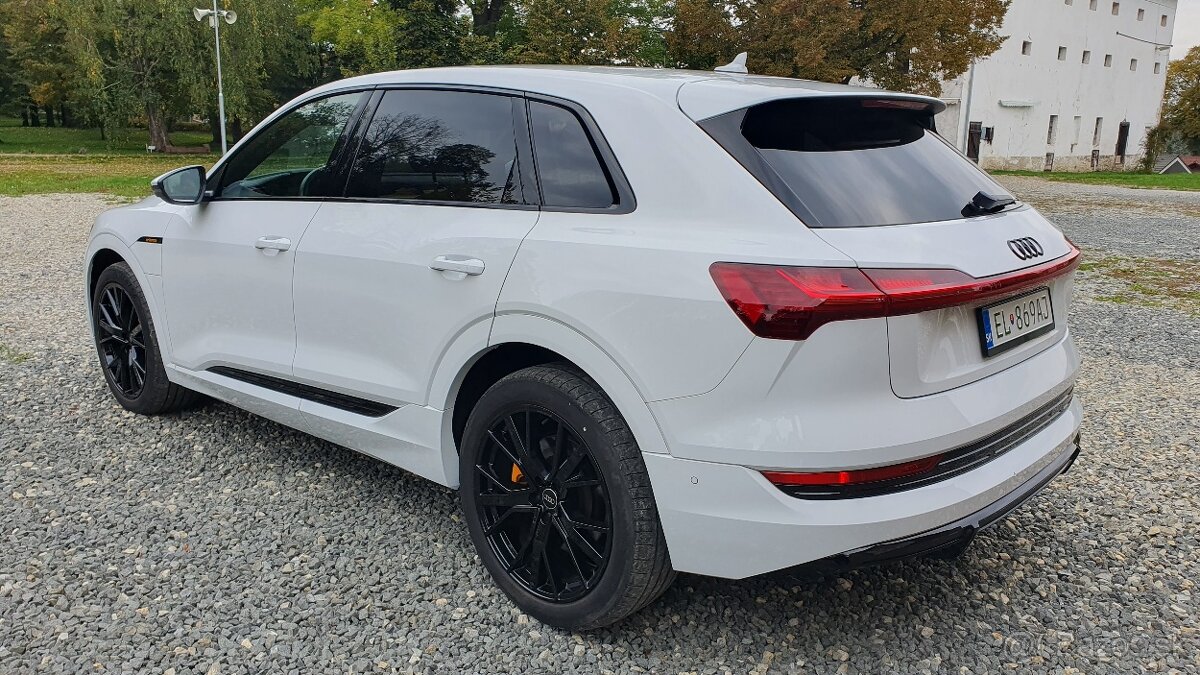 Audi E-tron 55 Quattro S-Line odpočet DPH VIDEOOBHLIADKA - 7