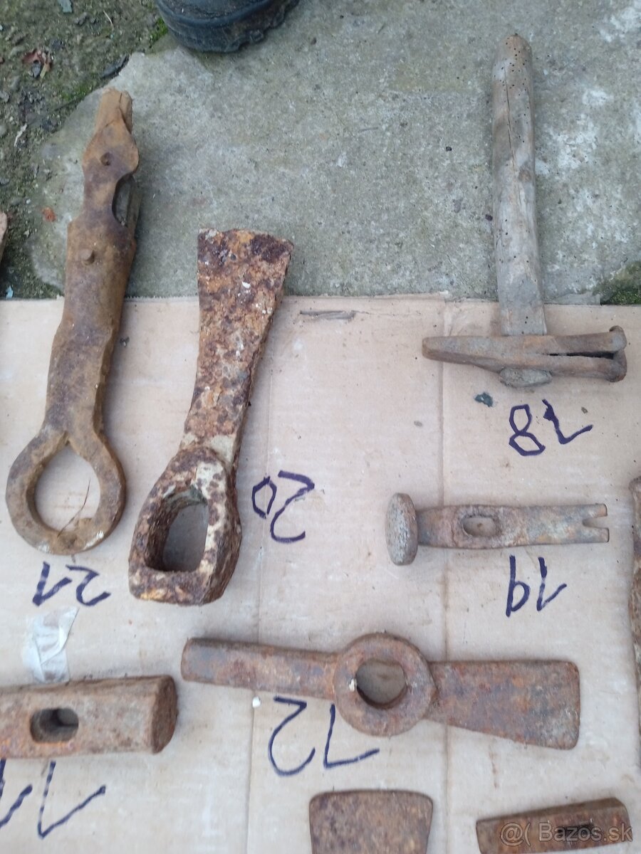 Staré náradie kladivá - 7