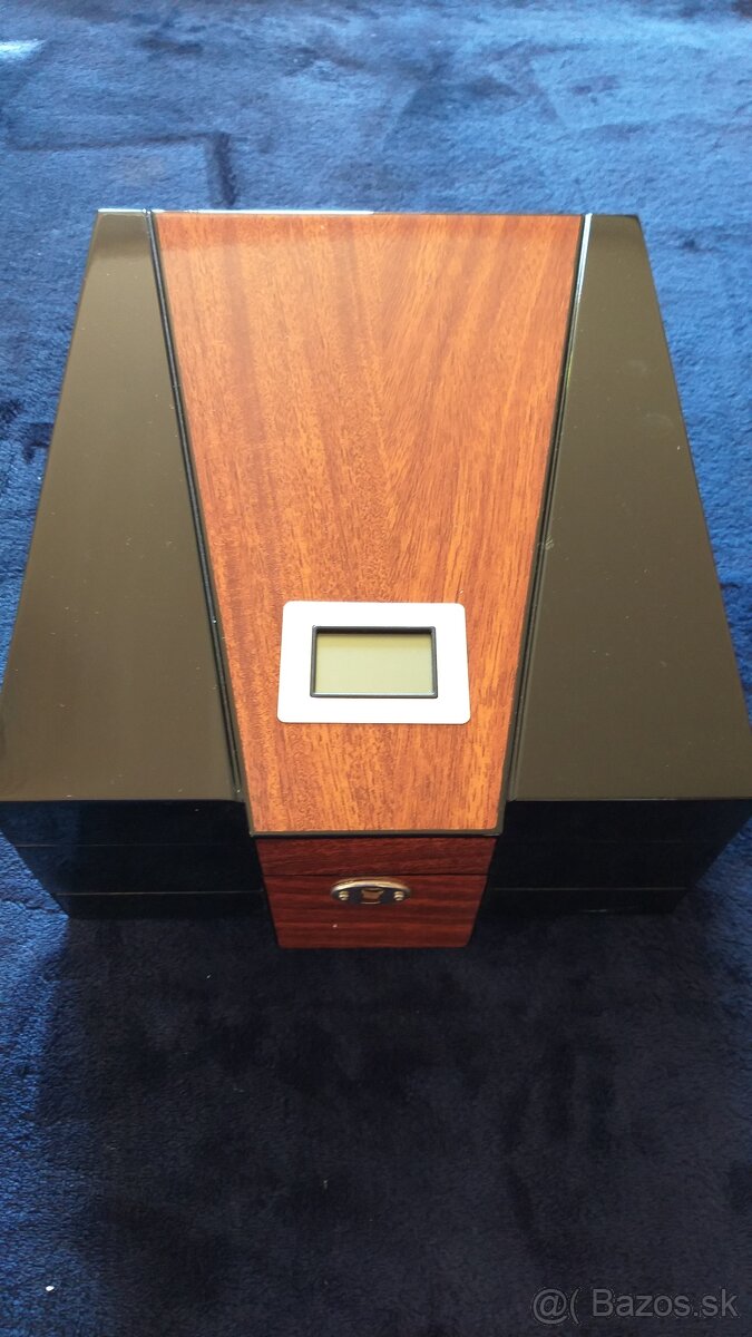 PREDÁM RÔZNE HUMIDORY - 7