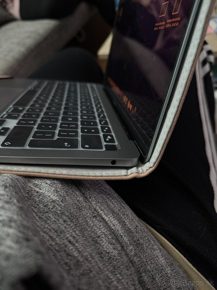 Macbook Air M1 16GB 256 GB SSD - 7