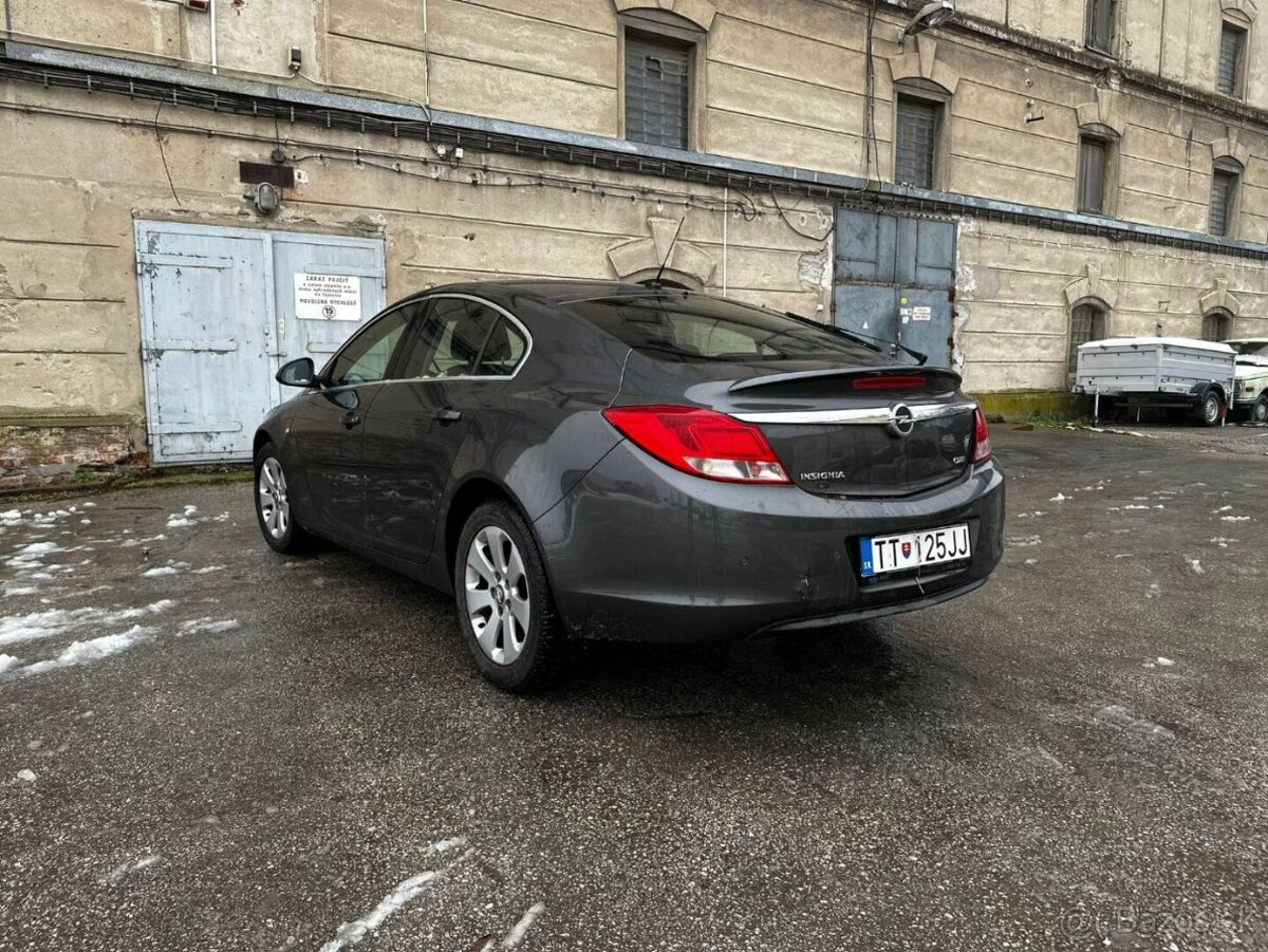 Opel Insignia 2.0 CDTI - 7