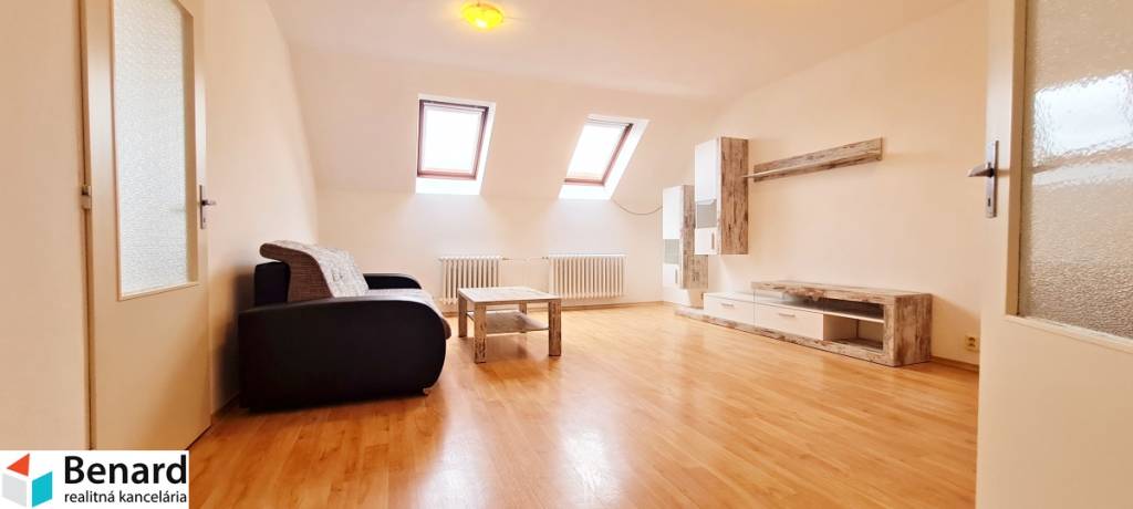 NA PREDAJ POLYFUNKČNÝ DOM NA UL. SLOVENSKÁ, PREŠOV. - 7