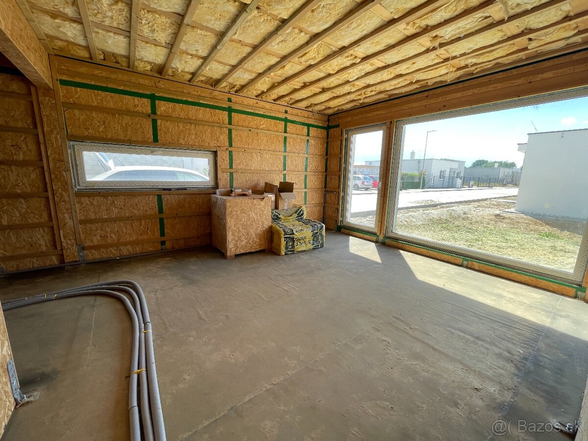 Na predaj novostavba RD s dvomi 3i-bytmi v obci Sokolovce - 7