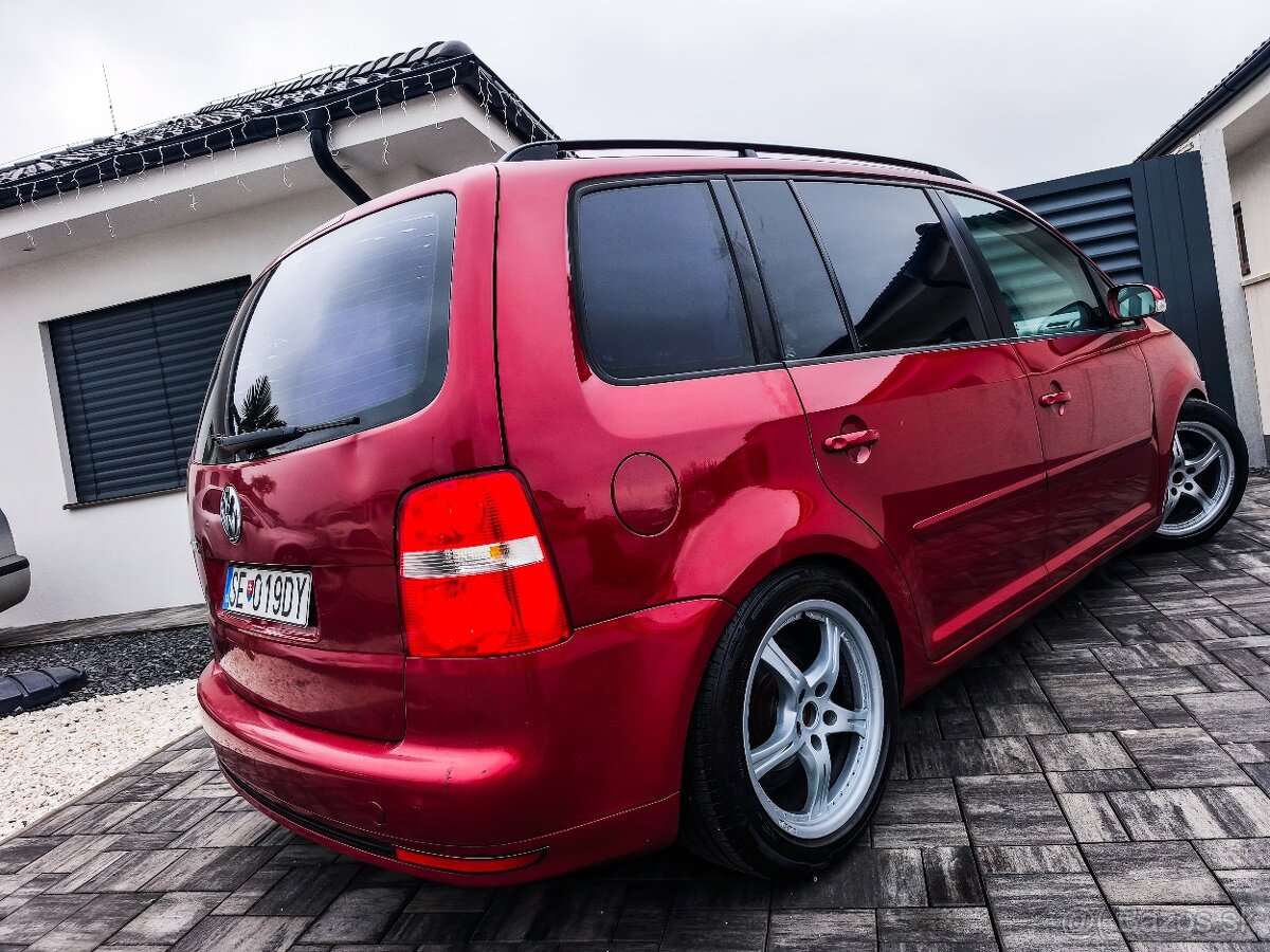 Volkswagen Touran - 7