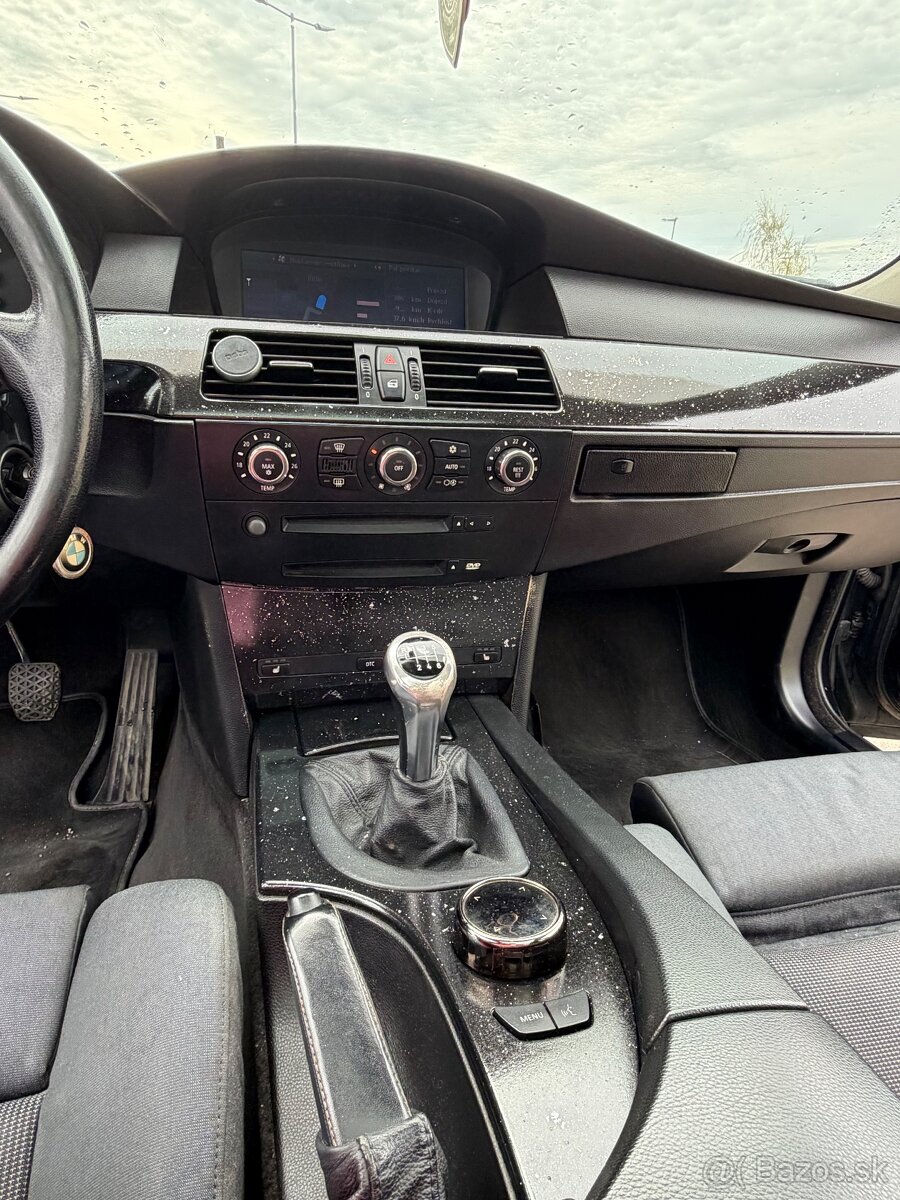 BMW e61 525d 120kw touring - 7