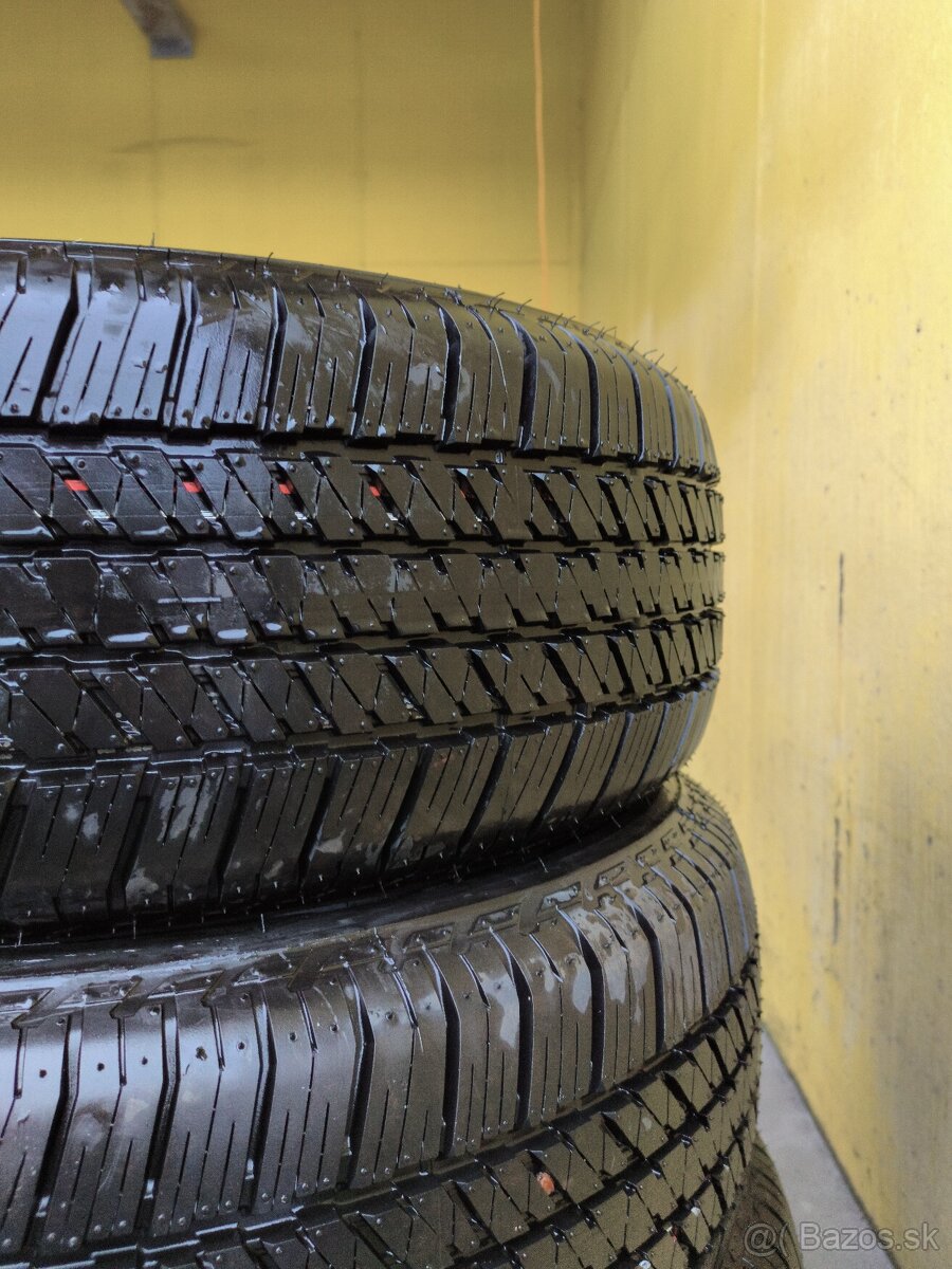 Bridgestone DUELER 265/60/18 - 7