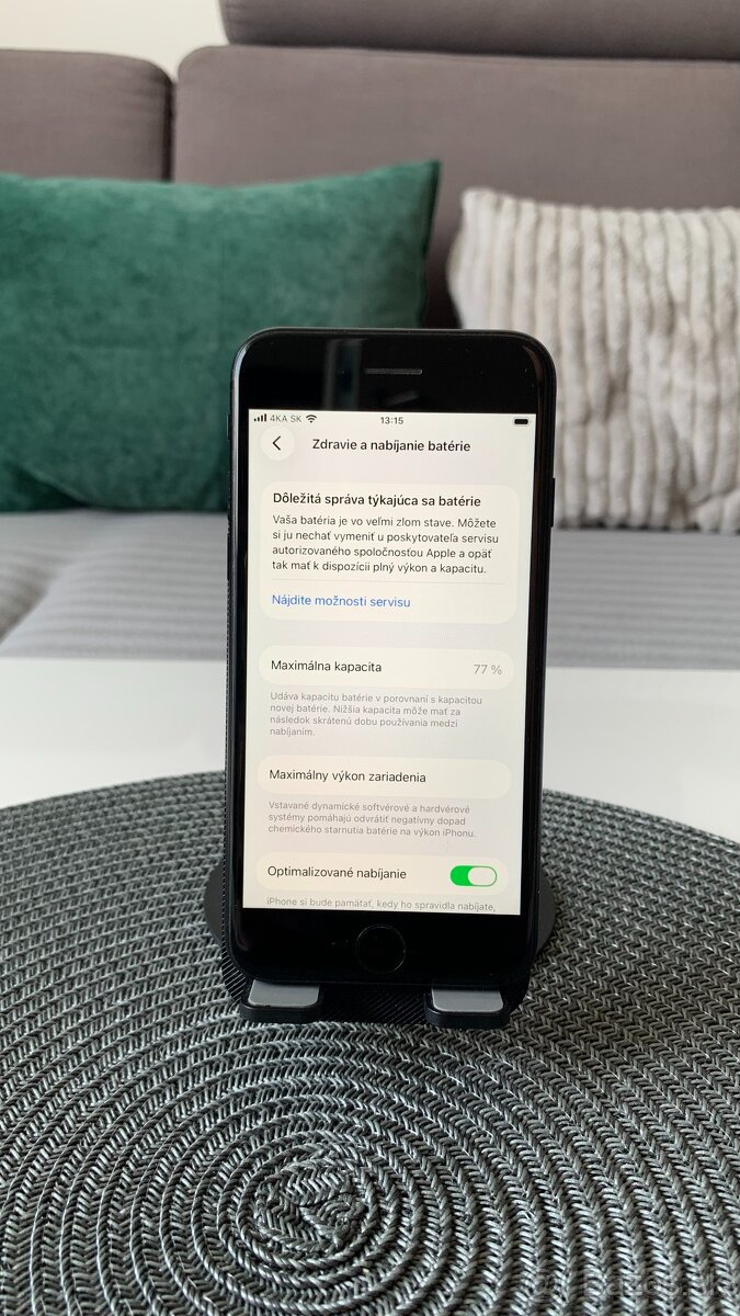 Apple iPhone SE 2020 Black, iOS 26 - 7
