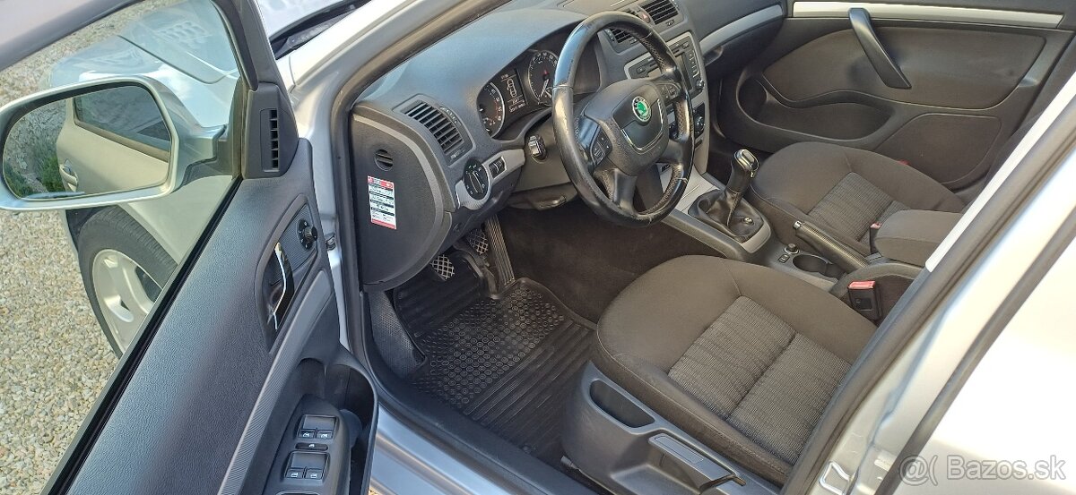 Octavia 2 sedan 2.0tdi m6 - 7