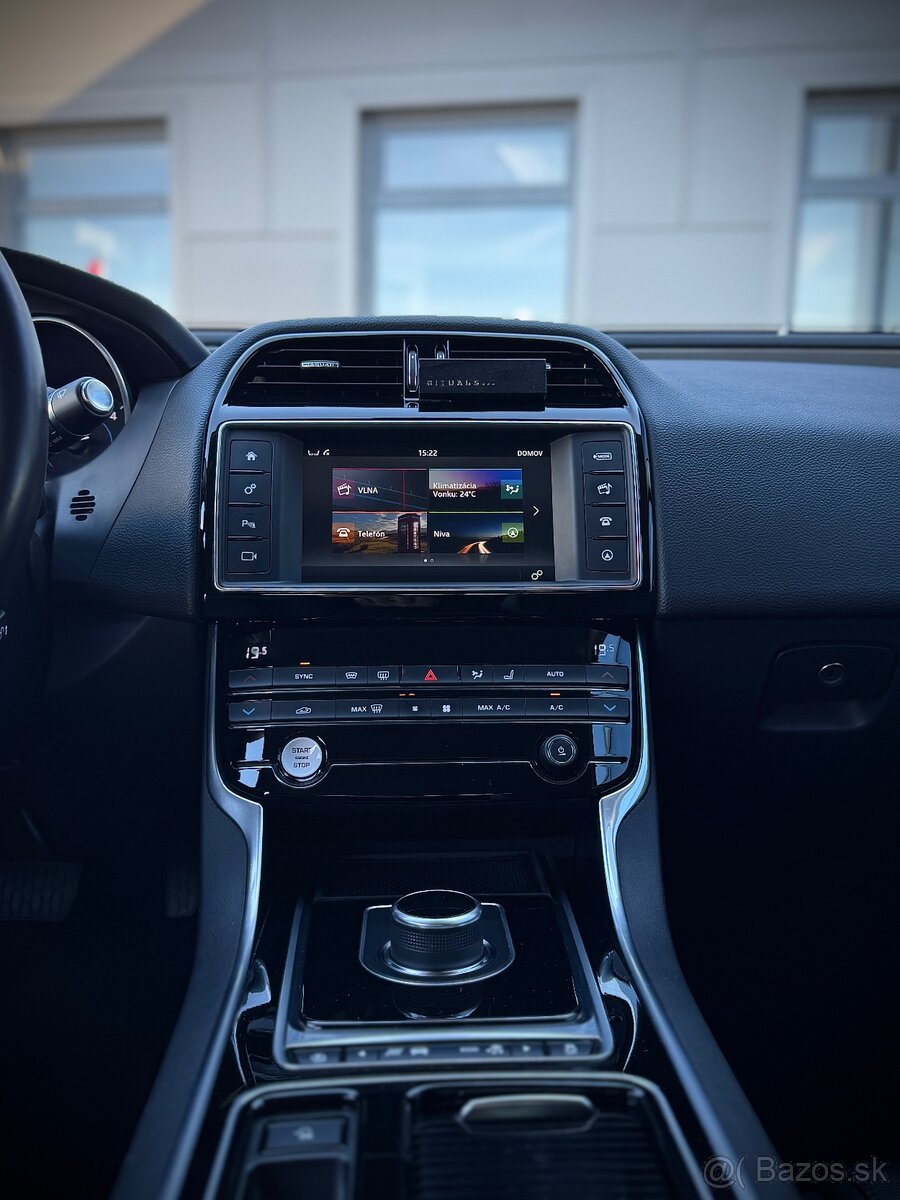 JAGUAR XE 2.0 D PRESTIGE - 7