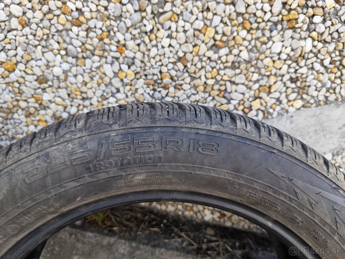 Predám zanovne zimné pneu Nokian WR suv4,225/55r18 xl - 7