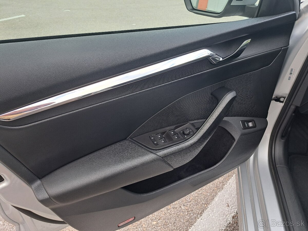 Škoda Octavia Combi 4 Premium DSG - 7