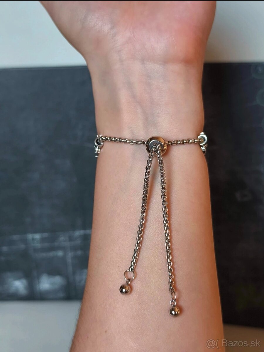 Hodinky s čiernym ciferníkom - 7