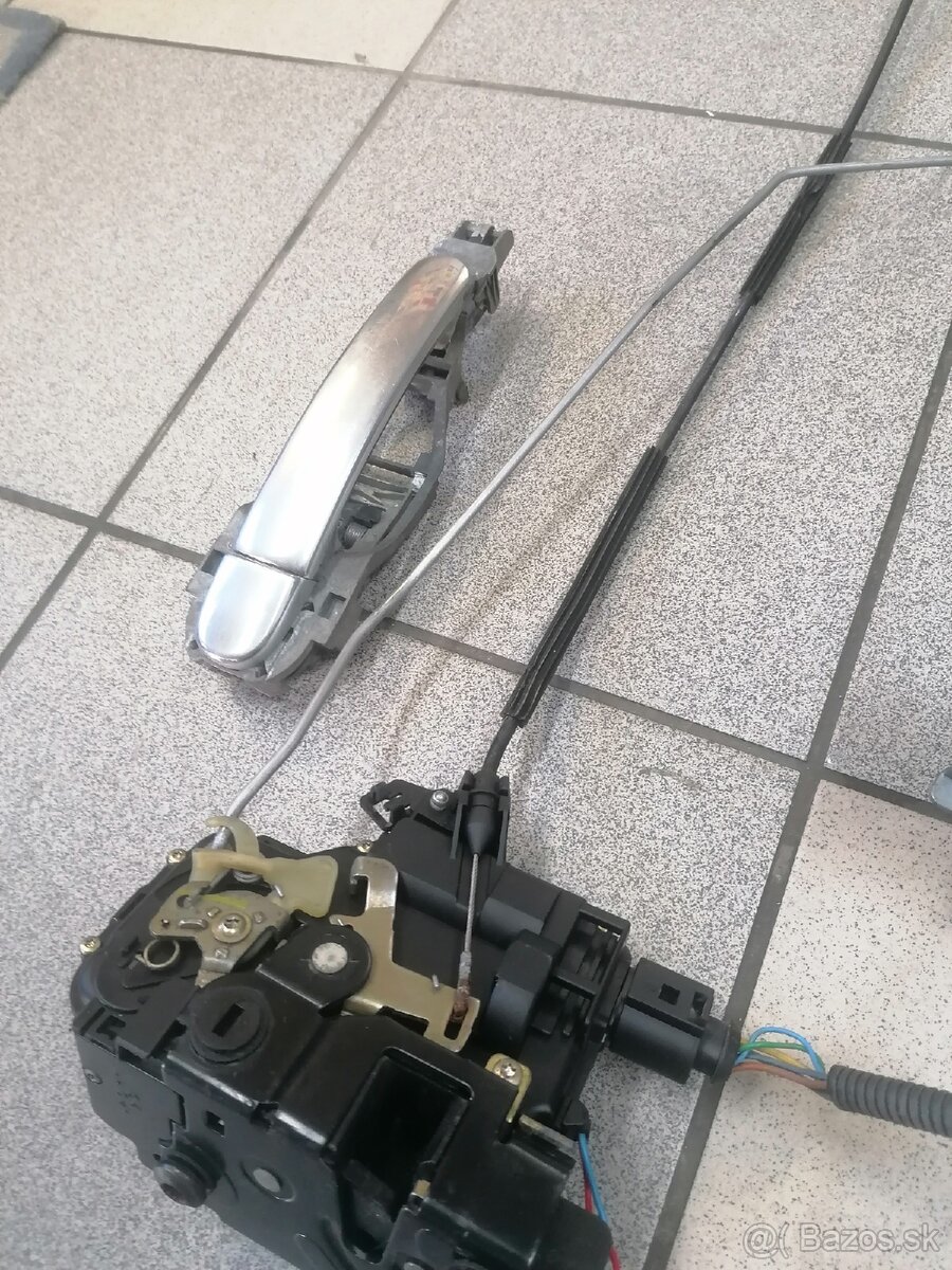 Stahovacky, Zámky dverí, Motorceky, Kabeláže, Octavia1 - 7