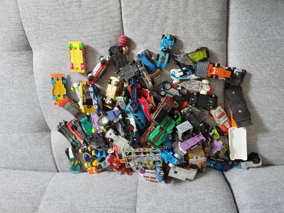 Hot Wheels autíčka 77ks - 7