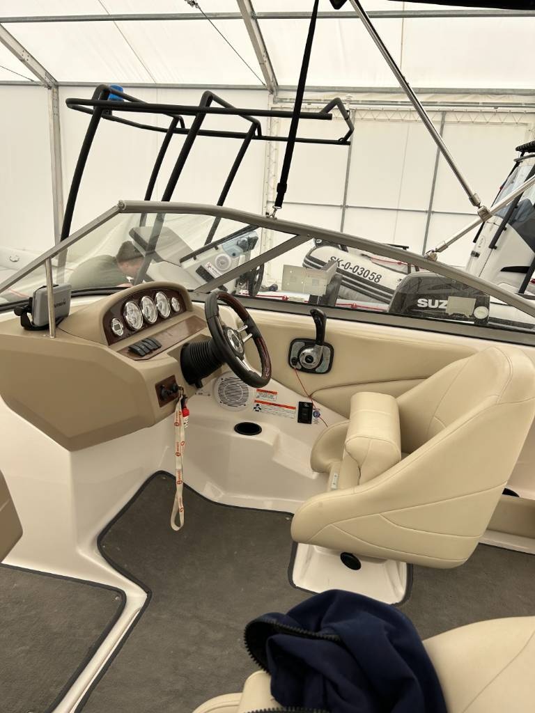 Regal 1900 LE / Mercruiser 4,3L - 7