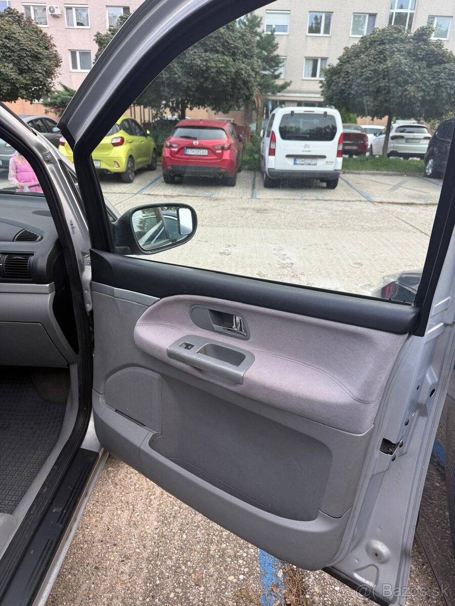 Predám Ford Galaxy 1.9 TDI - 7