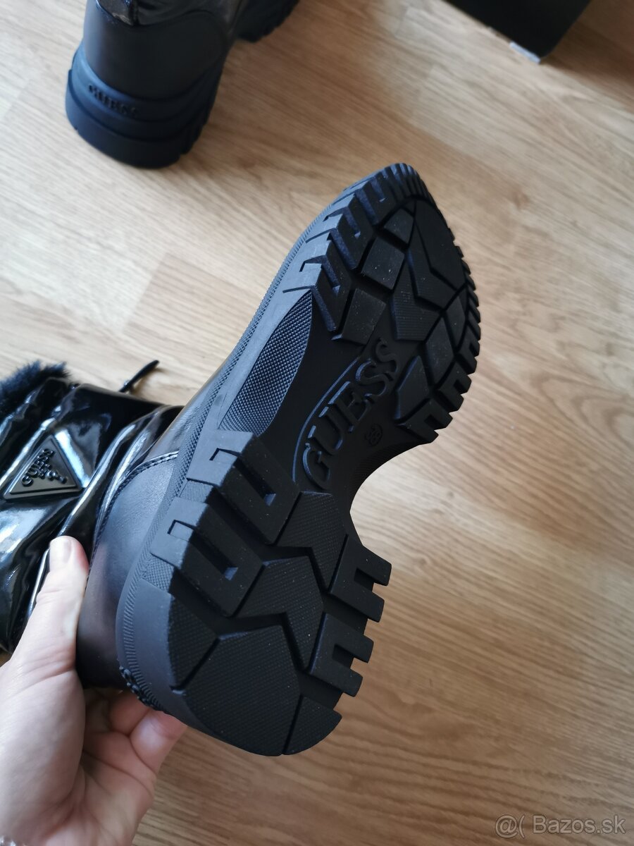 Zateplene čižmy Guess - 7