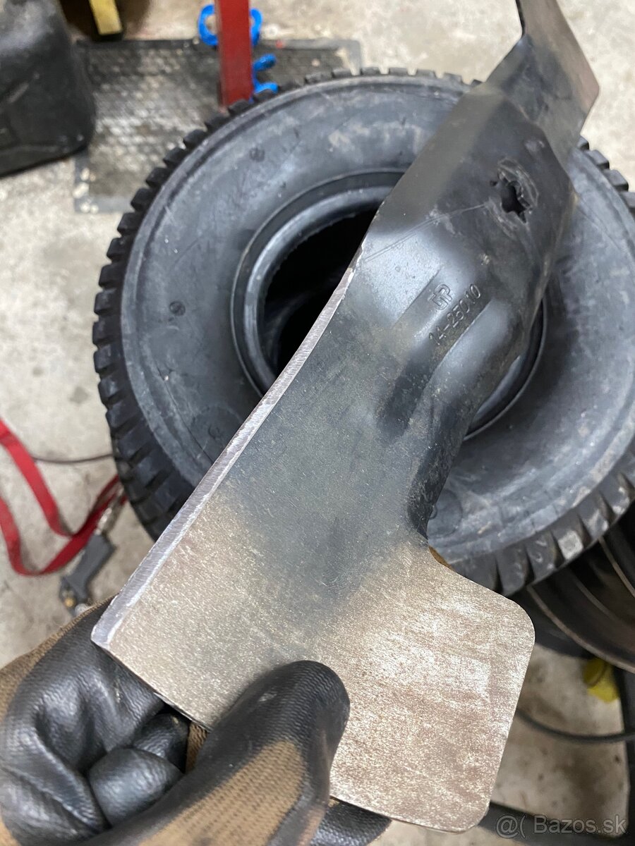 Traktorová kosačka - 7