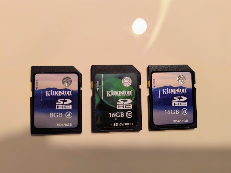 Predám Nikon D5100 s výklopným displejom, objektív, brašňa - 7