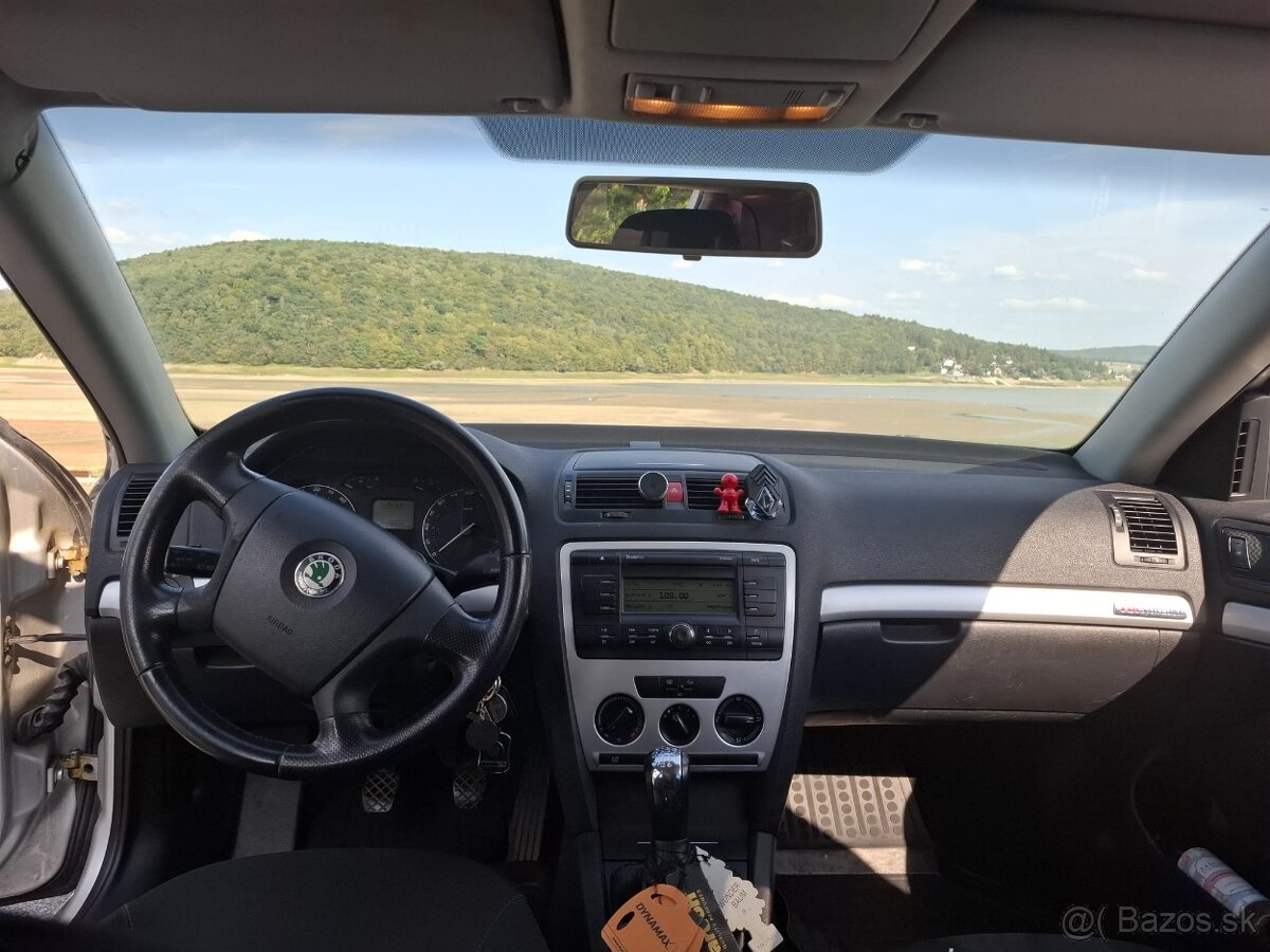 Škoda octavia 2 1.9 TDI - 7