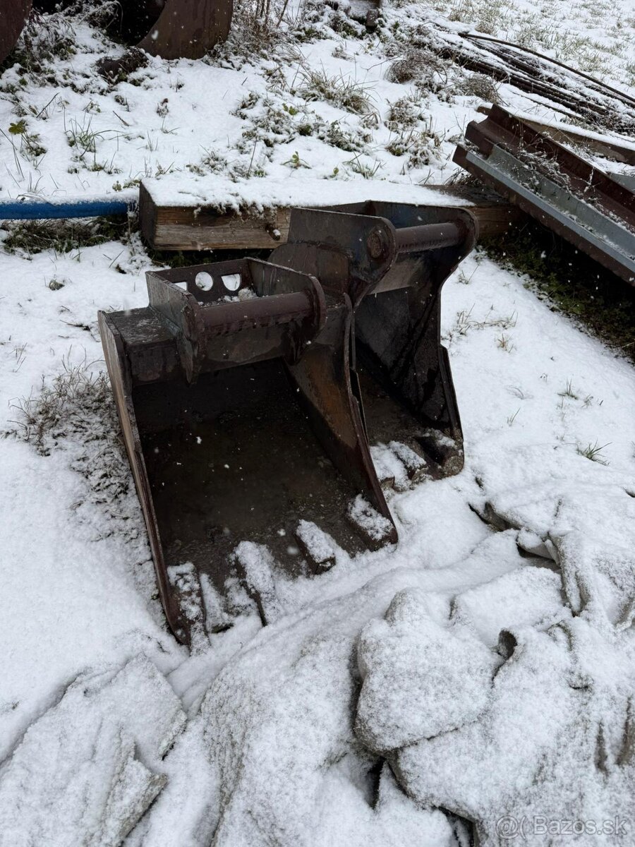 Pásový bager kolapsu 2.7t - 7