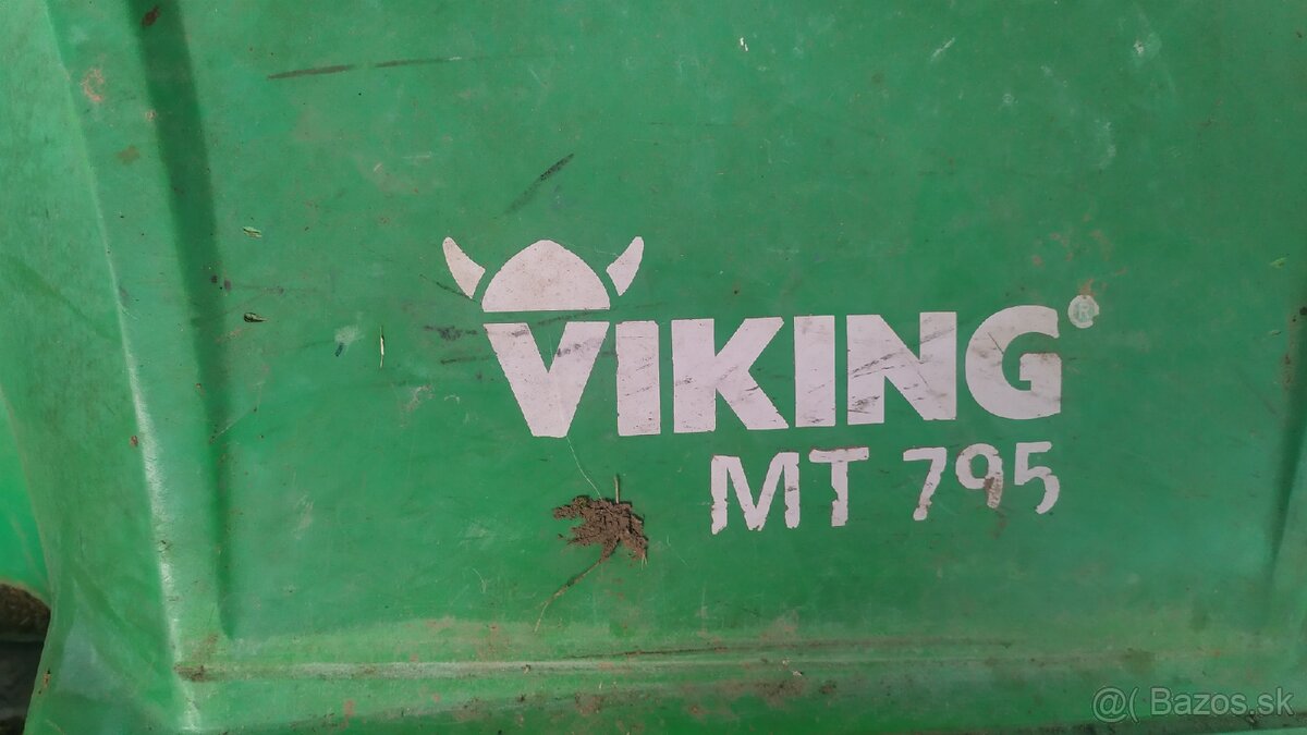 Predám záhradný traktor Viking MT 795 - 7