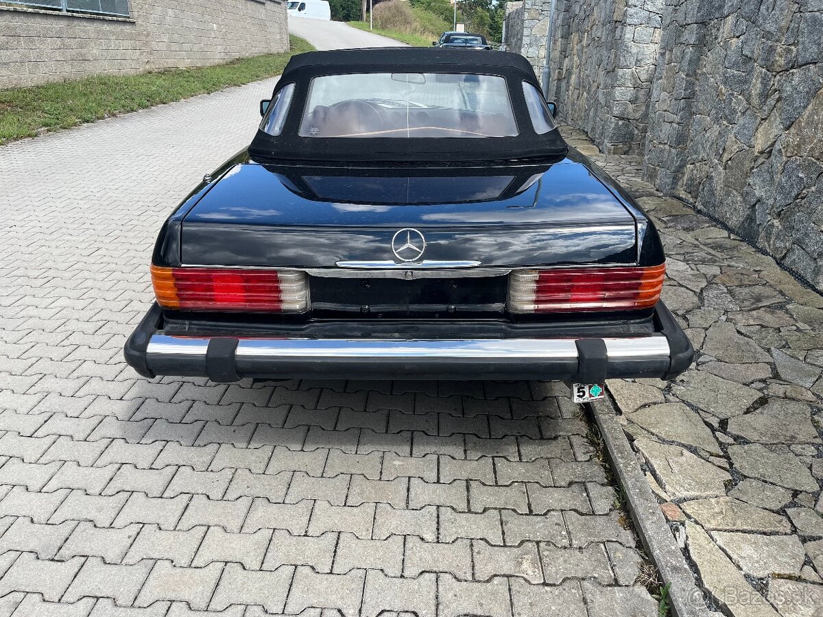 Mercedes SL 350 W107 - 7