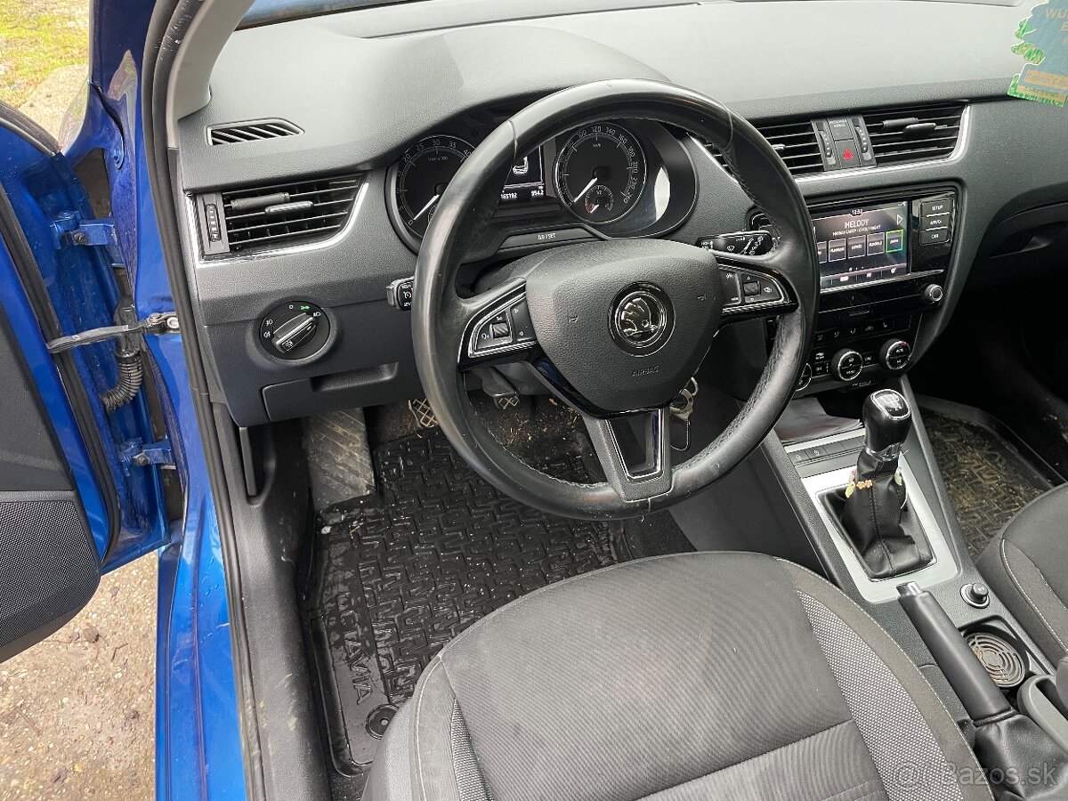 Škoda Octavia 1.6 TDi - 7