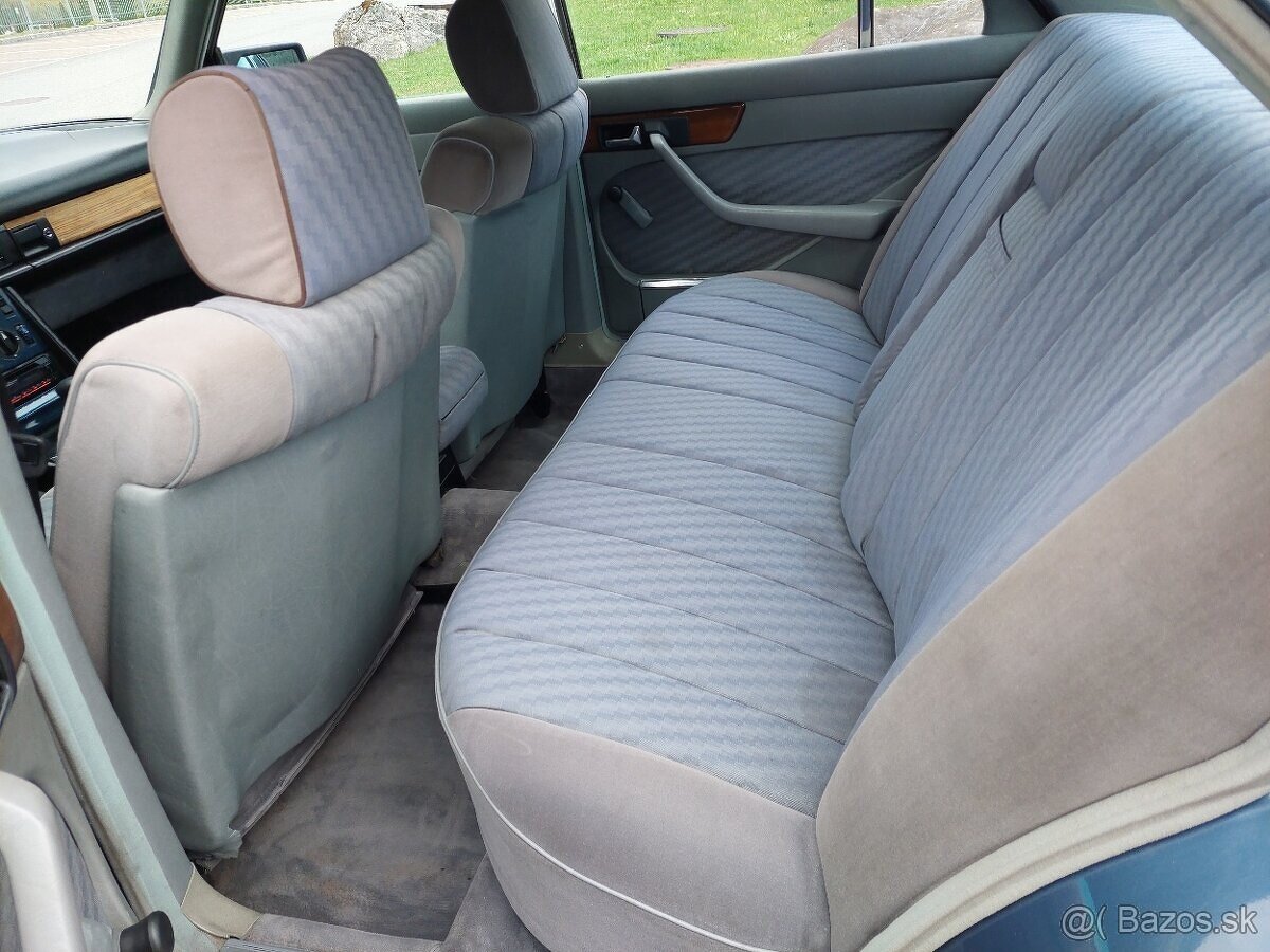 Mercedes - Benz 280 S W126 - 7