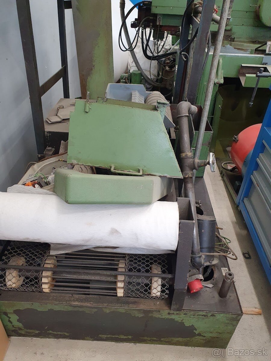 TOS Hostivař BHU 40A/1500 NC / bruska hrotová - 7