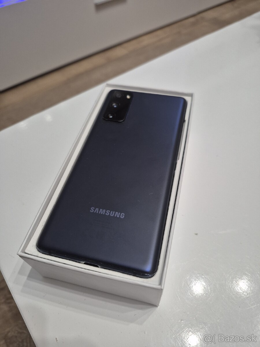 Samsung galaxy S20 FE - 7