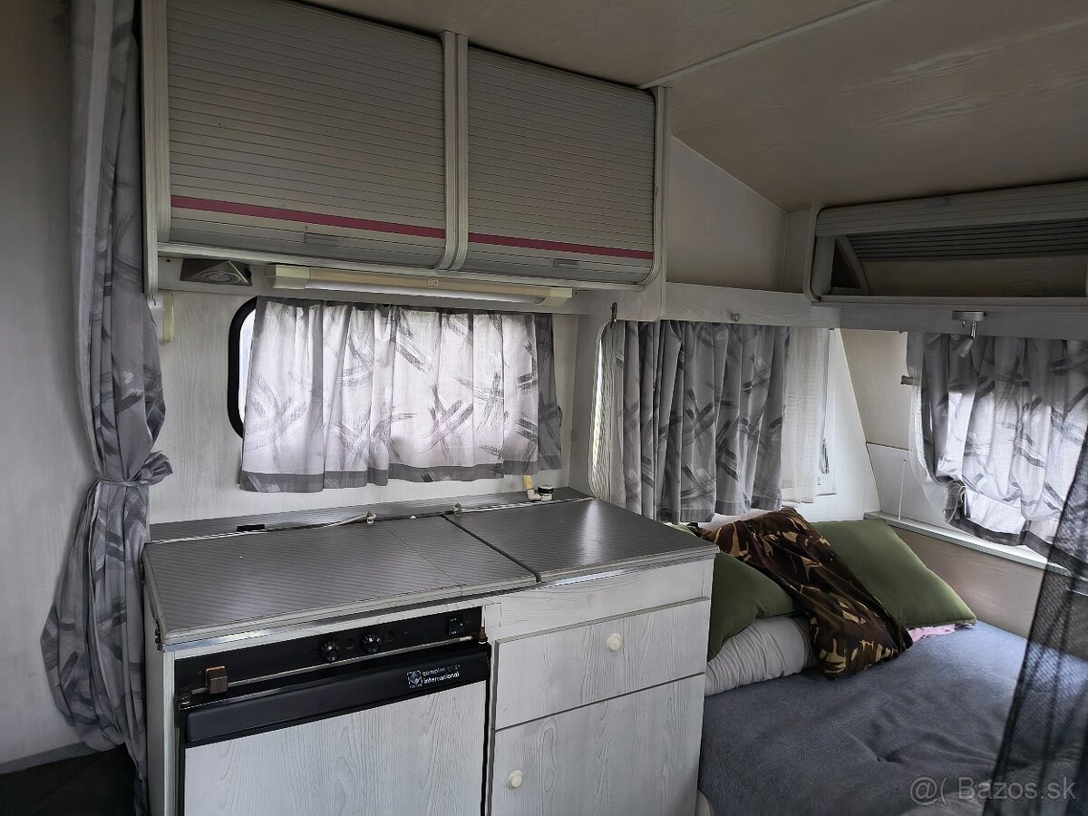 Predám obytný karavan Chateau Confort – STK do 06/2029 - 7
