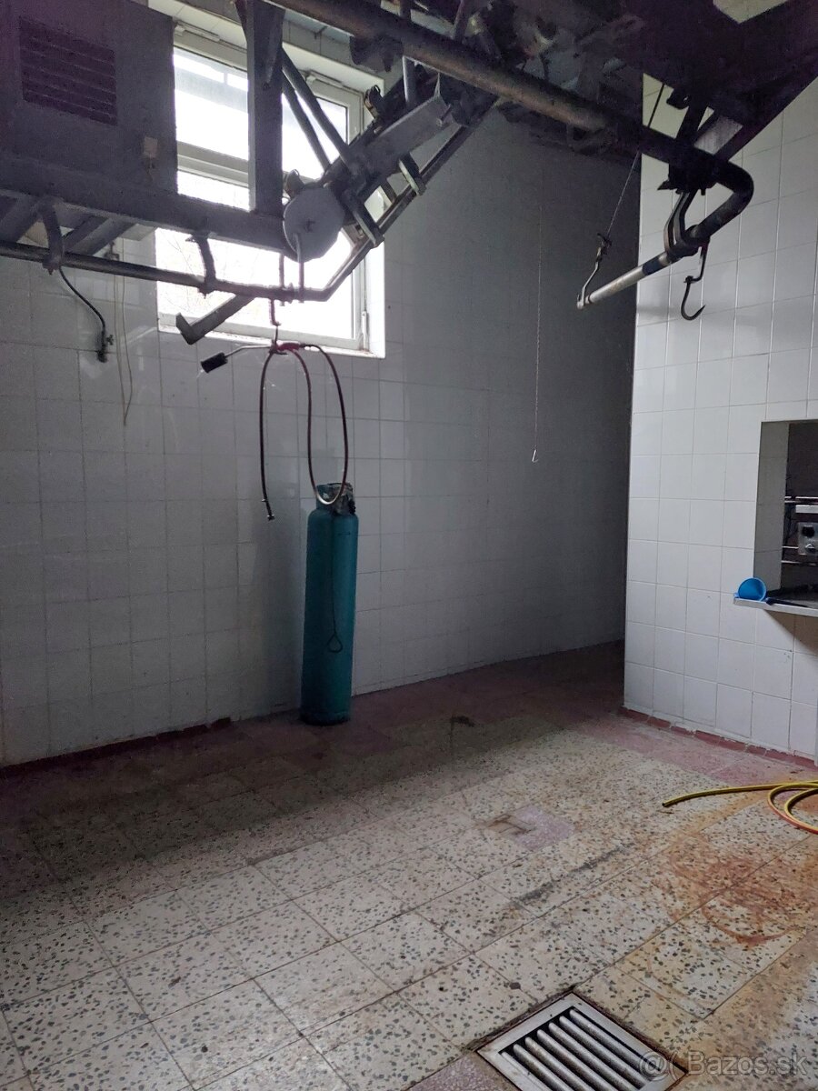 Prenájom výrobno skladovacích priestorov 3975m2 - 7