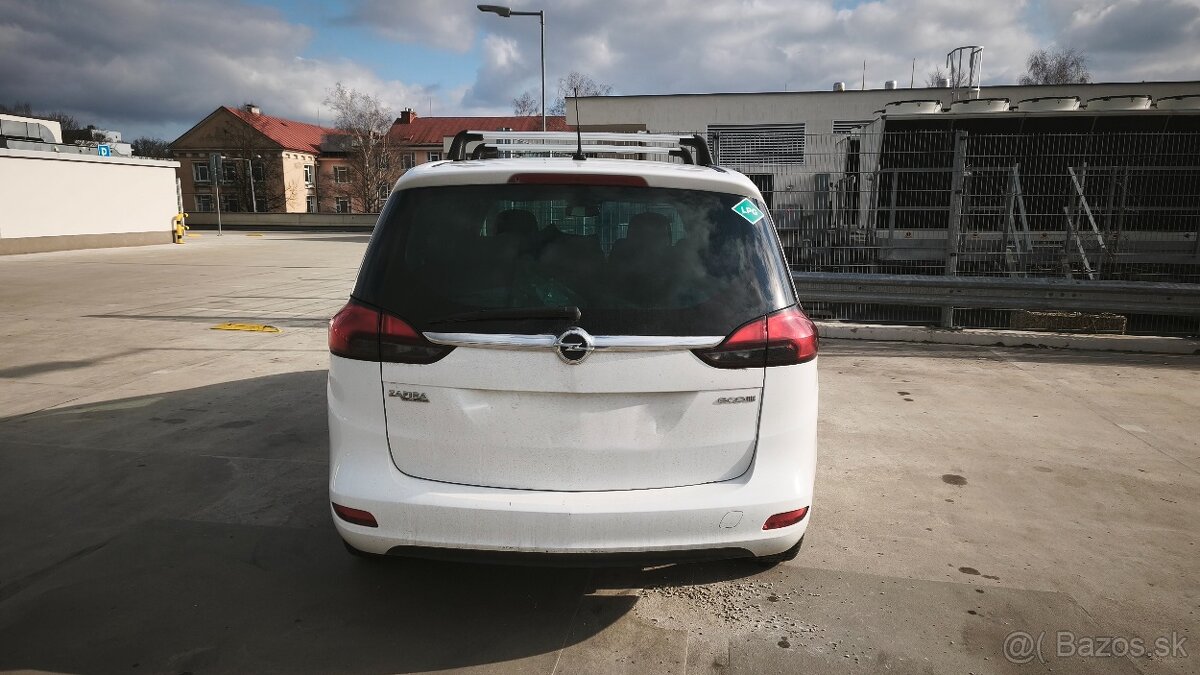 Opel Zafira Tourer Benzín LPG - 7