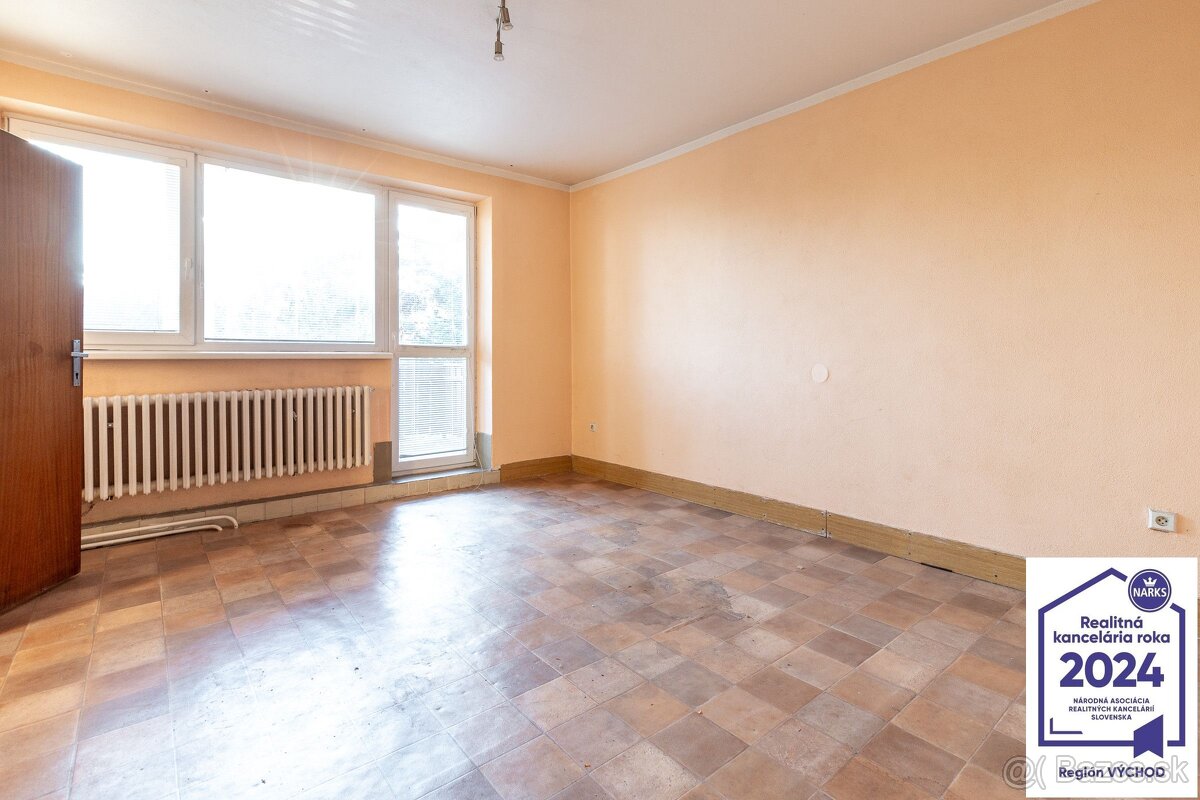 5 izbový rodinný dom, Košice–Západ, Terasa - 7