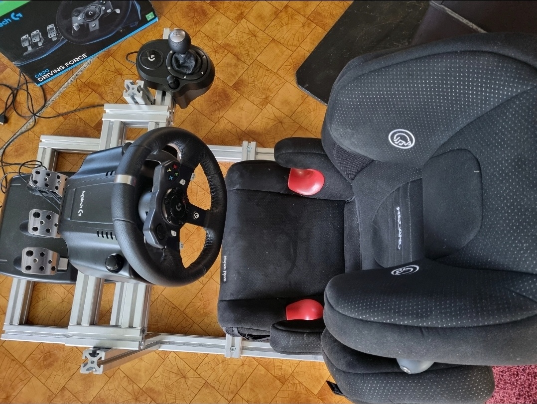 REZERVOVANE Predam ram na volant - 7