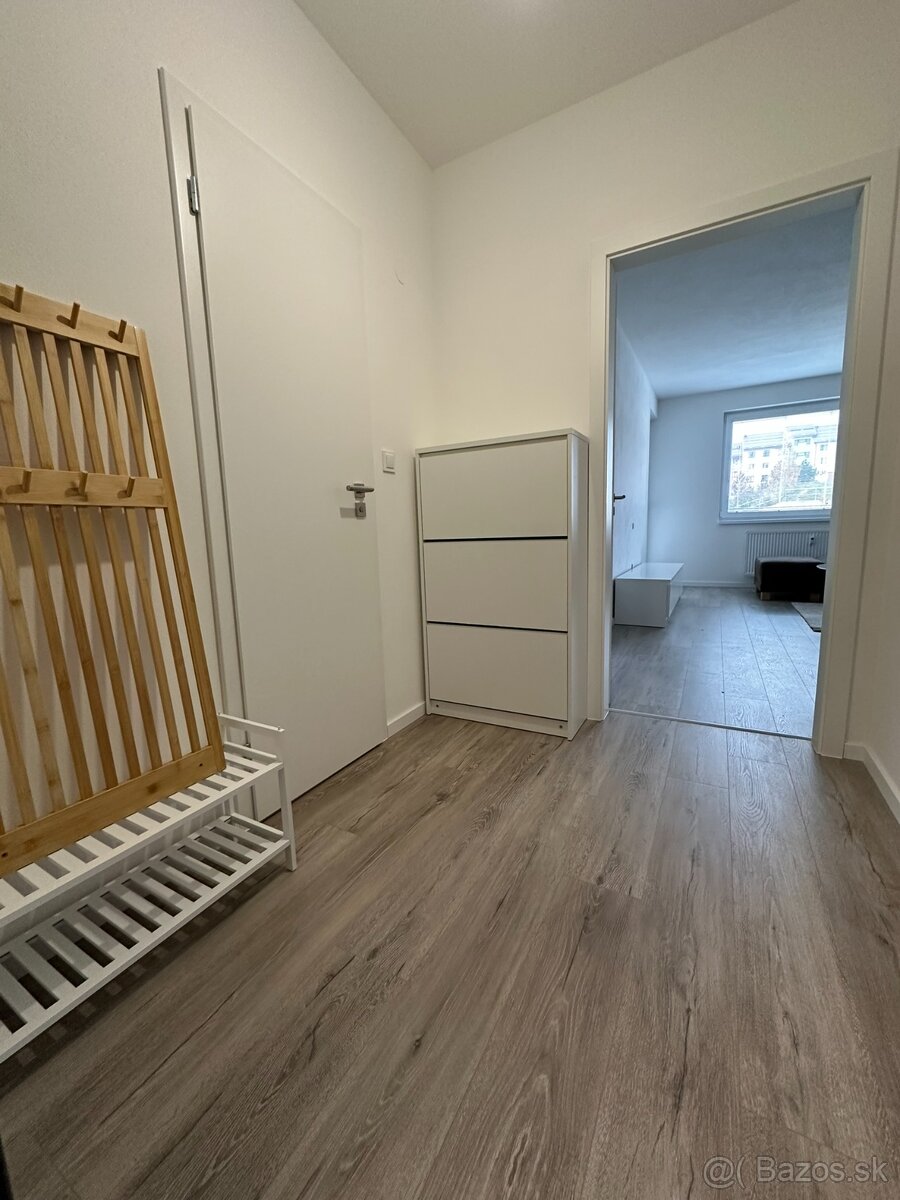 Na prenájom NOVÝ 2-iz. byt + parking - Trenčín - Juh - 7
