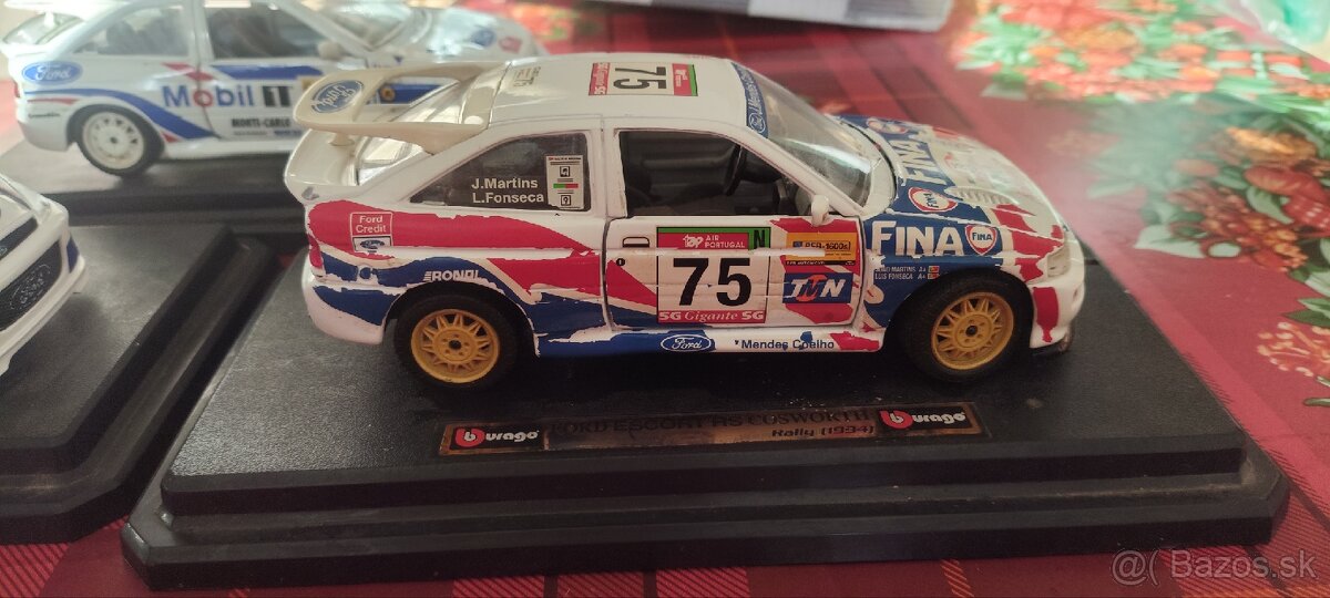 Modely Burago 1/24 escort focus - 7