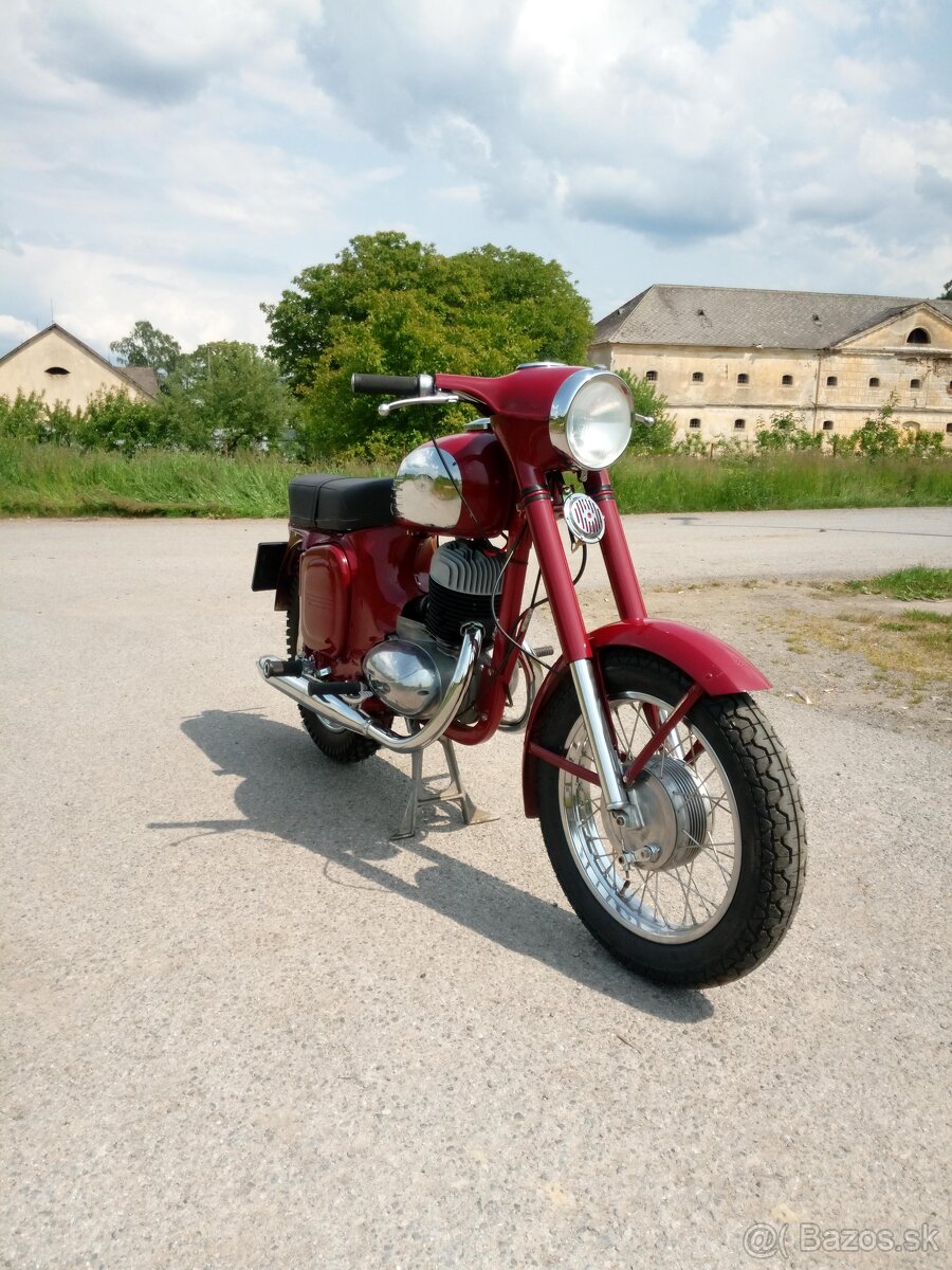 Jawa 250, 559 - 7