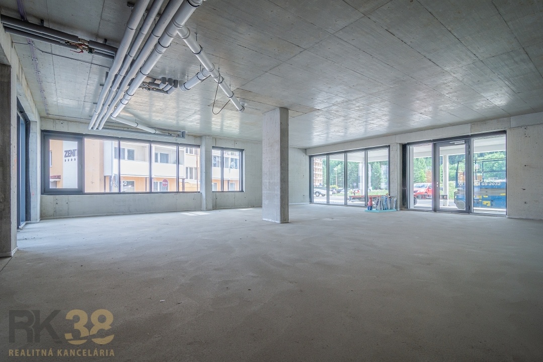 Na predaj – priestranné obchodné priestory - 7