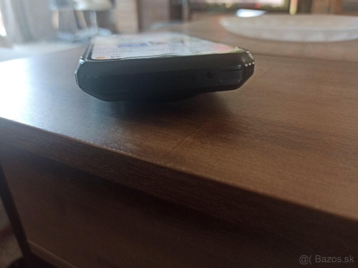 Odolný telefon - 7