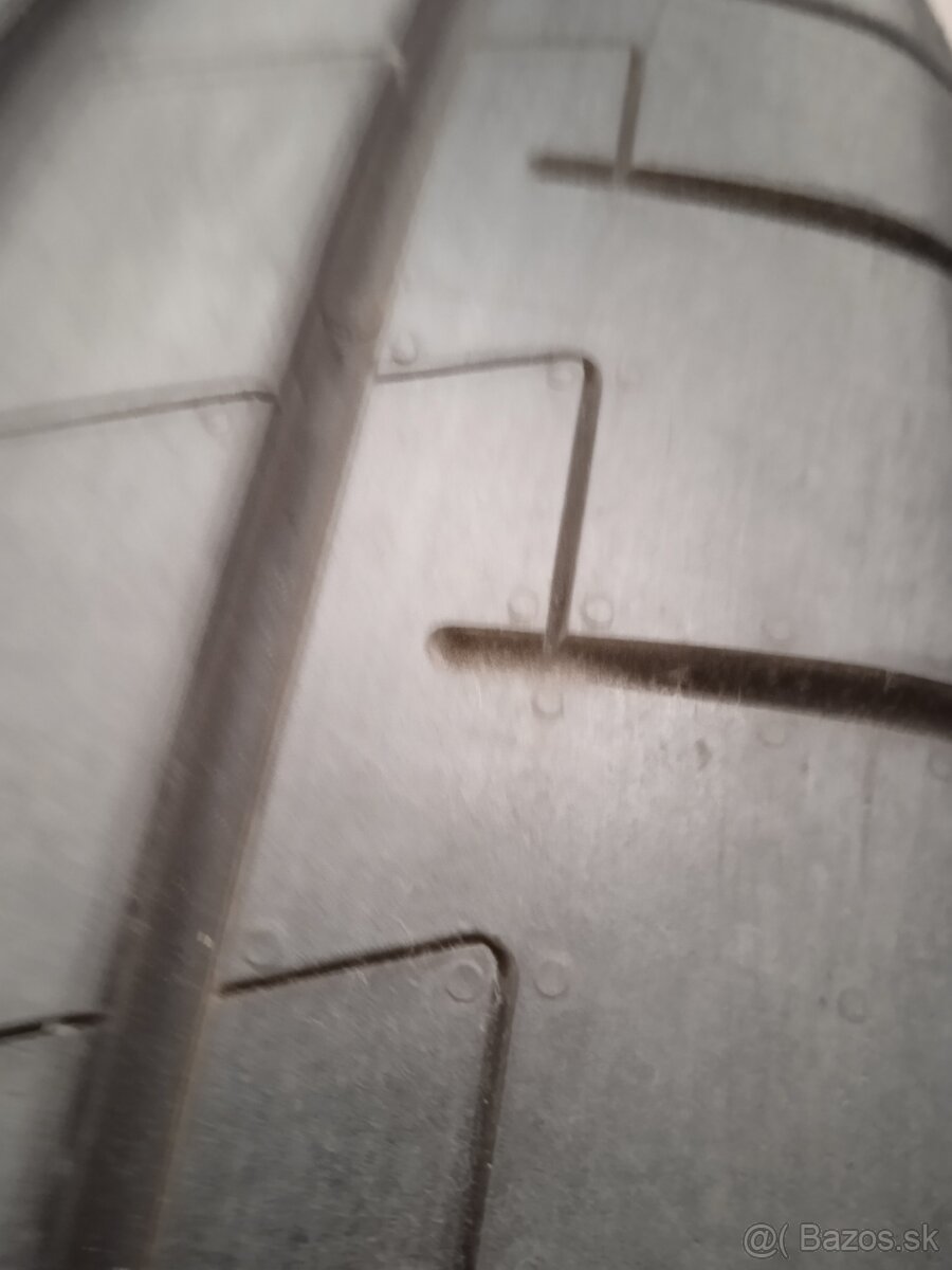 275/50 R20 NOVE PIRELLI 4KS - 7