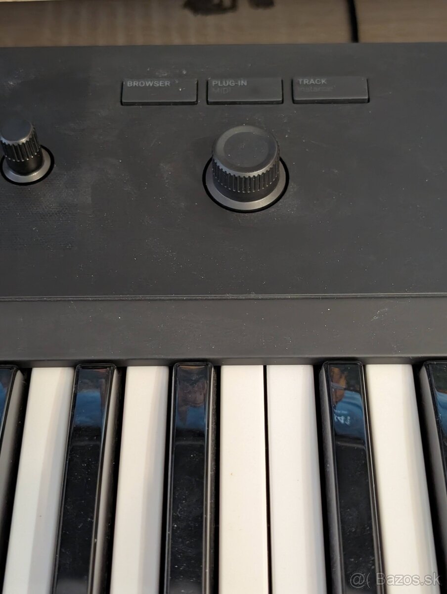 Predám Native Instruments - Komplete Kontrol A49 - 7