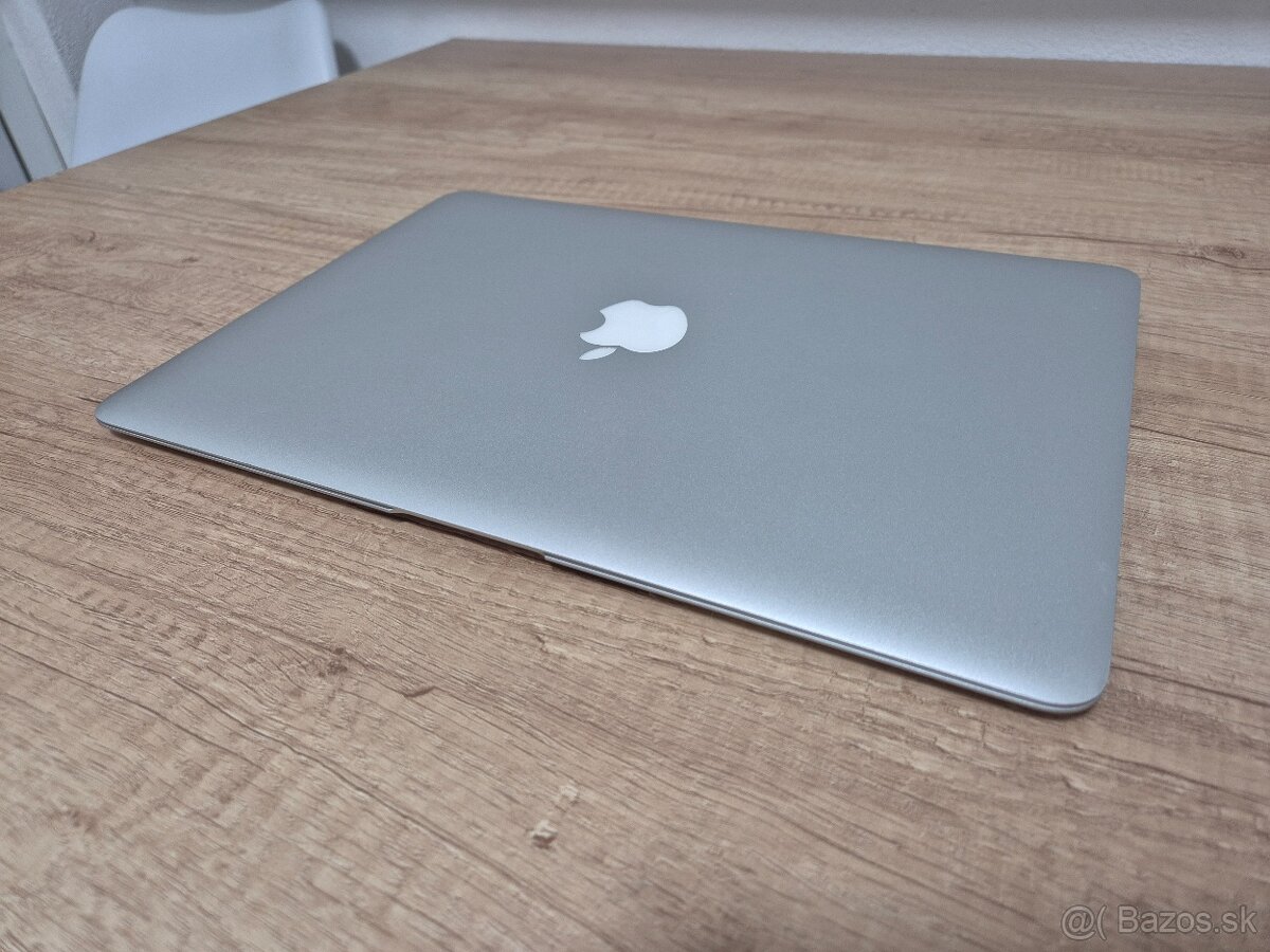 MacBook Air (13-inch, 2015) /Intel Core i5/8GB RAM/128GB SSD - 7