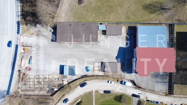 Na predaj priem. areál s admin. budovou a garážami v Rožňave - 7