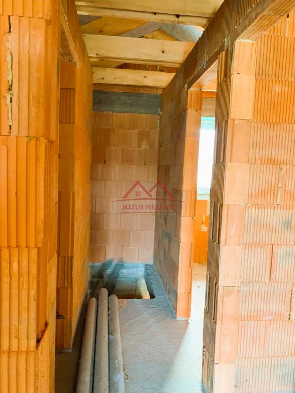 UZAVRETÁ HRUBÁ STAVBA, KOŠICKÁ NOVÁ VES - GEDER - 7