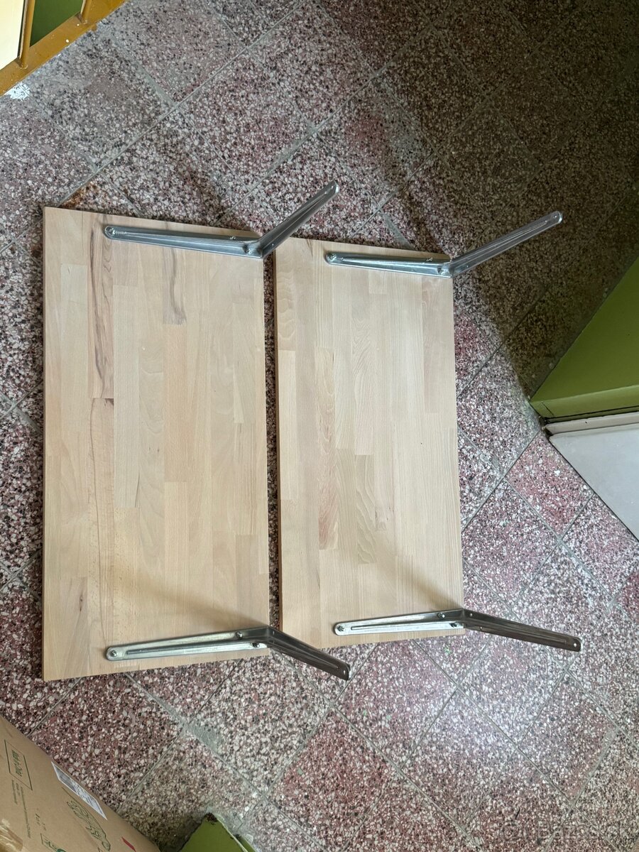 Dve pevné police z masívneho dreva - 7