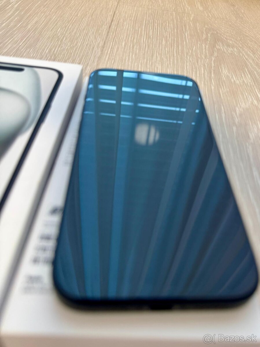 iPhone 15, 128GB Black - TOP stav - 7